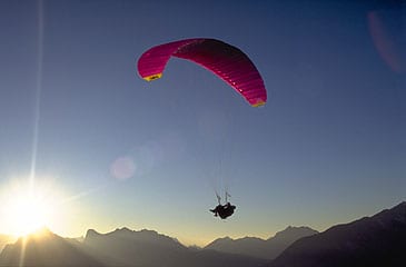 Why paragliding is a truly electrifying sport thumbnail