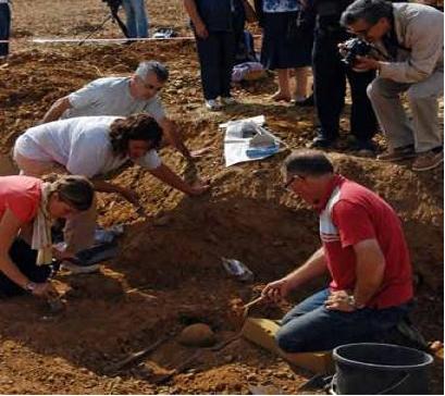 Mass graves to be excavated in Ronda Mass graves to be excavated in Ronda