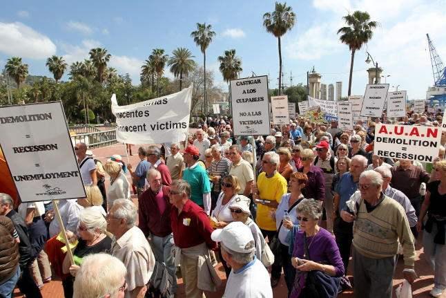 Expats protest in Spain against demolition threat Expats protest in Spain against demolition threat