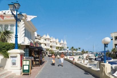 British wife stabs husband to death on Costa British wife stabs husband to death on Costa