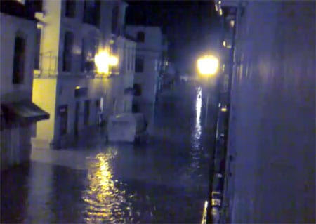Hospital evacuated as heavy rain brings severe flooding to parts of Andalucia Hospital evacuated as heavy rain brings severe flooding to parts of Andalucia