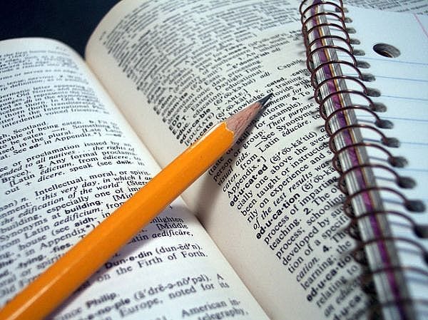 People who study are healthier People who study are healthier