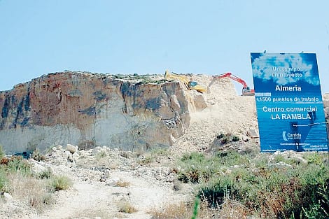 Demolition starts at Cueva de San Roque Demolition starts at Cueva de San Roque