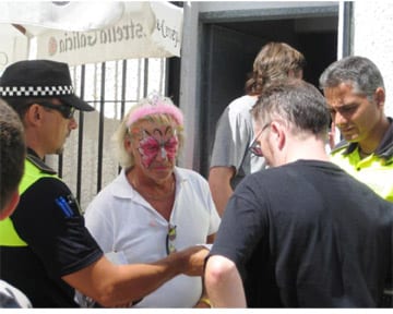 Spanish police close expat charity bash as ‘neighbour can’t hear TV’ Spanish police close expat charity bash as ‘neighbour can’t hear TV’
