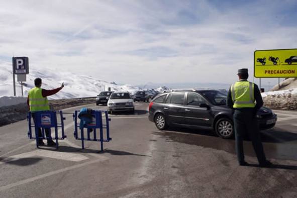 Two killed in car accident on the road leading to the Sierra Nevada Two killed in car accident on the road leading to the Sierra Nevada