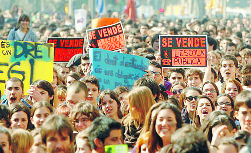 Students take to streets as education cuts begin to bite Students take to streets as education cuts begin to bite