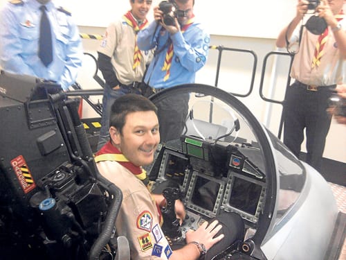 Scout group visits air base at Moron Scout group visits air base at Moron