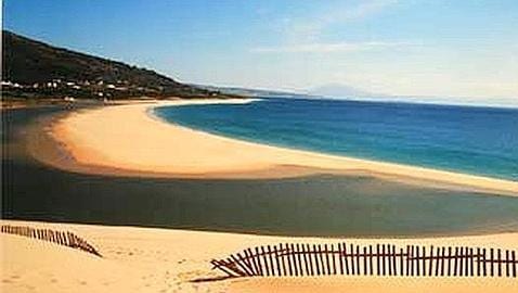 Environmentalists fight plans to build hotel complex on virgin beach in Tarifa Environmentalists fight plans to build hotel complex on virgin beach in Tarifa