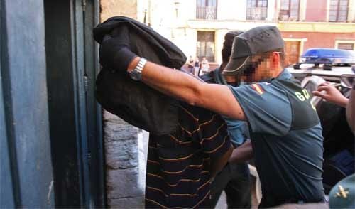 British twin arrested for murdering brother in Spain British twin arrested for murdering brother in Spain