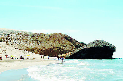 Almeria under fire for black flag beaches Almeria under fire for black flag beaches