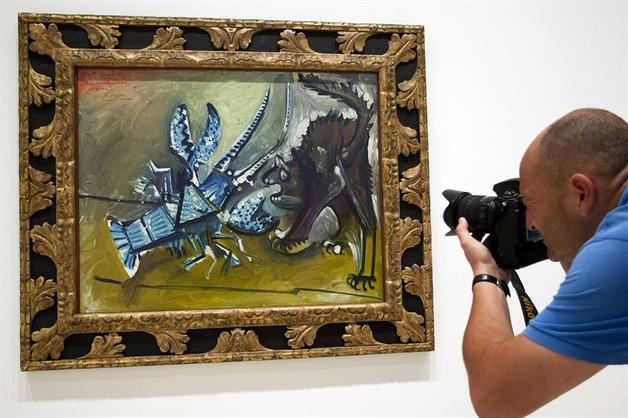 Picasso returns to Spain Picasso returns to Spain