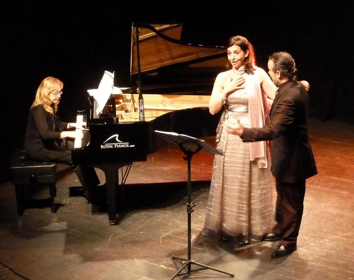 Operatic arias in San Pedro Operatic arias in San Pedro
