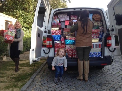Festive Fiona’s snowed under with gifts Festive Fiona’s snowed under with gifts