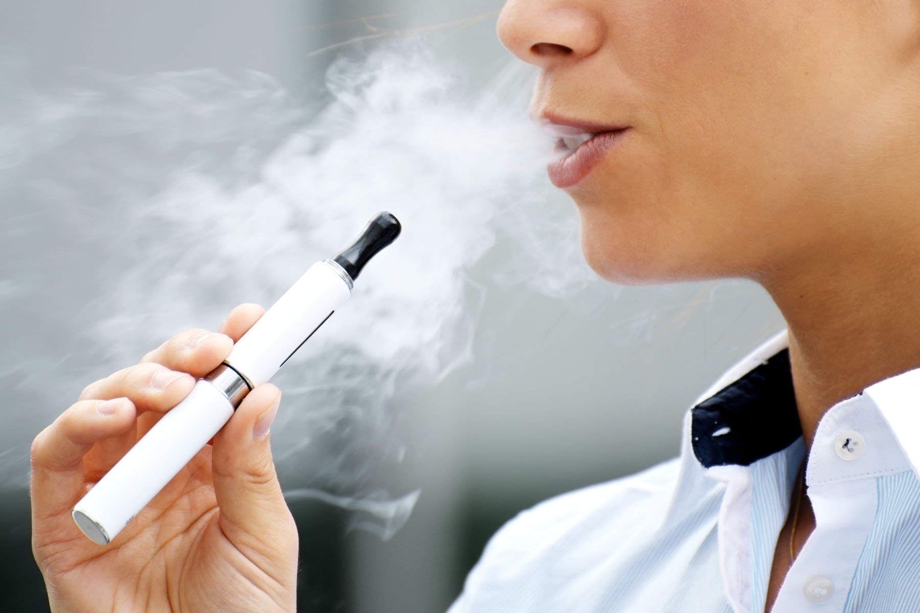 E-cigarettes: Widely banned in Spain but booming in UK E-cigarettes: Widely banned in Spain but booming in UK