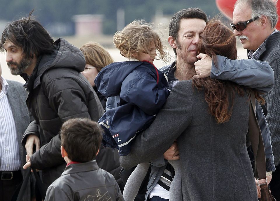 Freed Spanish journalists return to family Freed Spanish journalists return to family