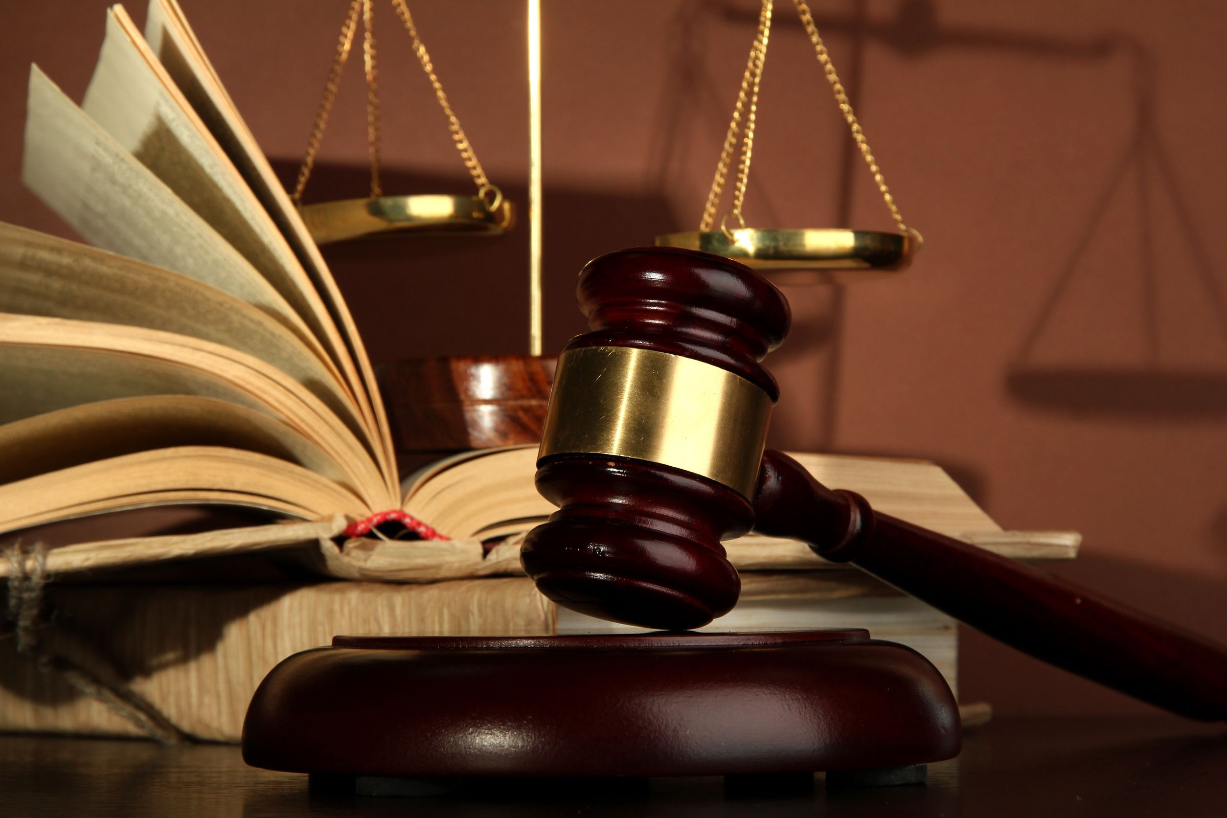 Lawyers suing lawyers Lawyers suing lawyers