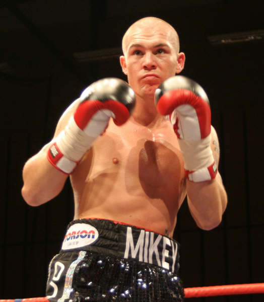 Former British boxing champion shot in Estepona Former British boxing champion shot in Estepona