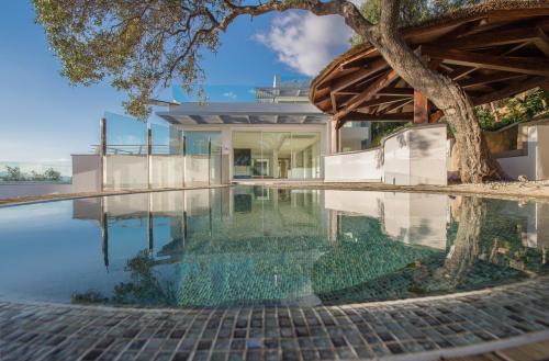 Multi-million Gibraltarian home scoops property award Multi-million Gibraltarian home scoops property award