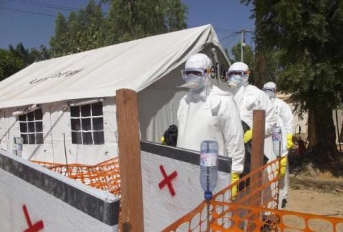 New Ebola risk case flown to Madrid hospital New Ebola risk case flown to Madrid hospital