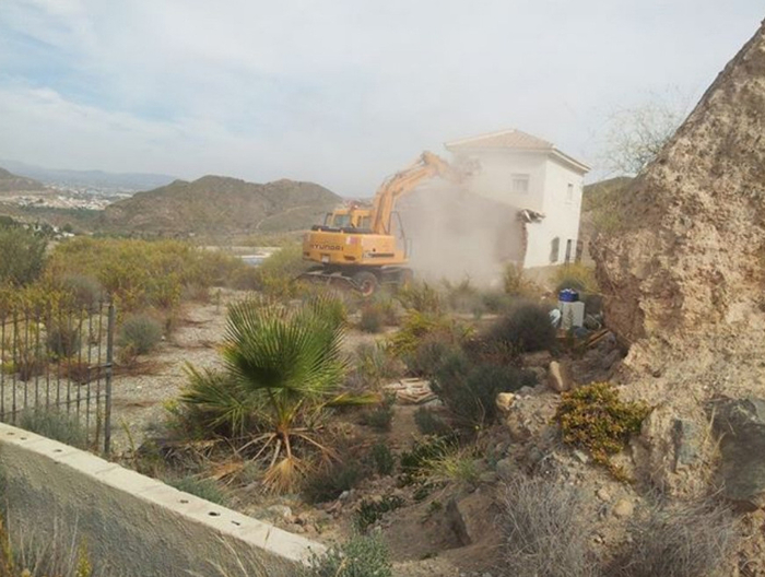 VIDEO: Two more British-owned homes to be demolished in Almeria VIDEO: Two more British-owned homes to be demolished in Almeria