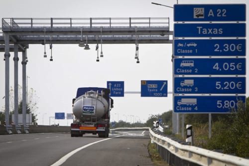 Portugal demands overdue toll payment from 300,000 drivers, most from Huelva and Galicia Portugal demands overdue toll payment from 300,000 drivers, most from Huelva and Galicia