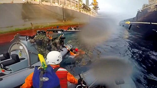 VIDEO: Greenpeace activist ‘seriously injured’ in Canary Islands oil drilling protest VIDEO: Greenpeace activist ‘seriously injured’ in Canary Islands oil drilling protest