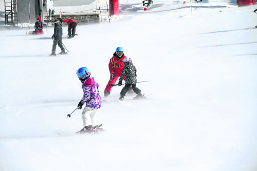 Teaching kids to ski: It’s snow joke! Teaching kids to ski: It’s snow joke!