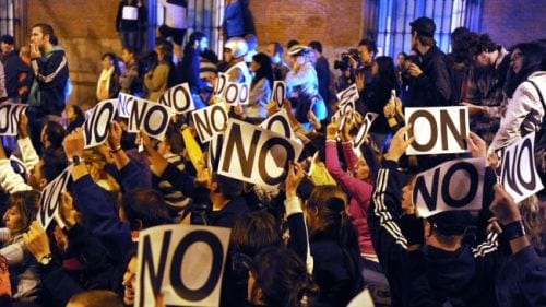 Hepatitis C protesters in Madrid demand new drug Hepatitis C protesters in Madrid demand new drug