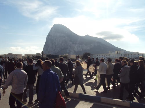 Pay protest shuts border between Gibraltar and Spain