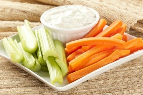 foods to pack for healthier school lunches aug    e