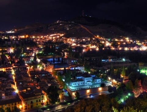 granada by night e