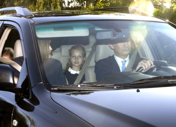 First day back to school for the princesses of Spain