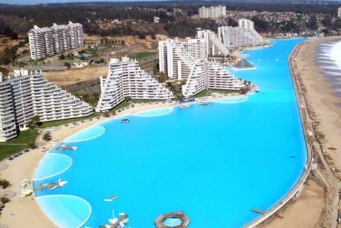 worlds biggest outdoor swimming pool