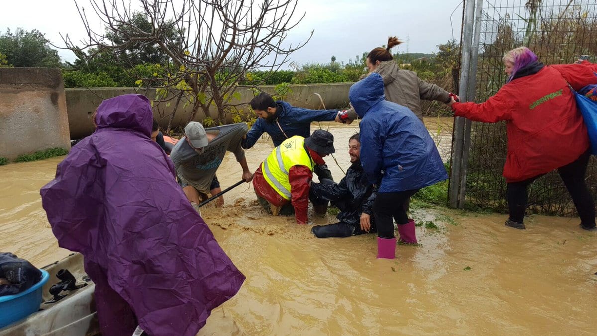 diariosur flood rescue