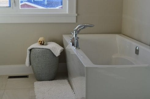 bathtub   e