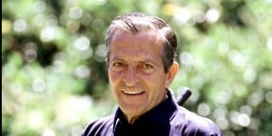 EL EX PRESIDENTE DEL GOBIERNO ADOLFO SUAREZ JUGANDO AL GOLF EN MADRID EA / © KORPA 23/06/1997 MADRID *** Local Caption *** EX SPANISH PRIME MINISTER ADOLFO SUAREZ PLAYING GOLF IN MADRID