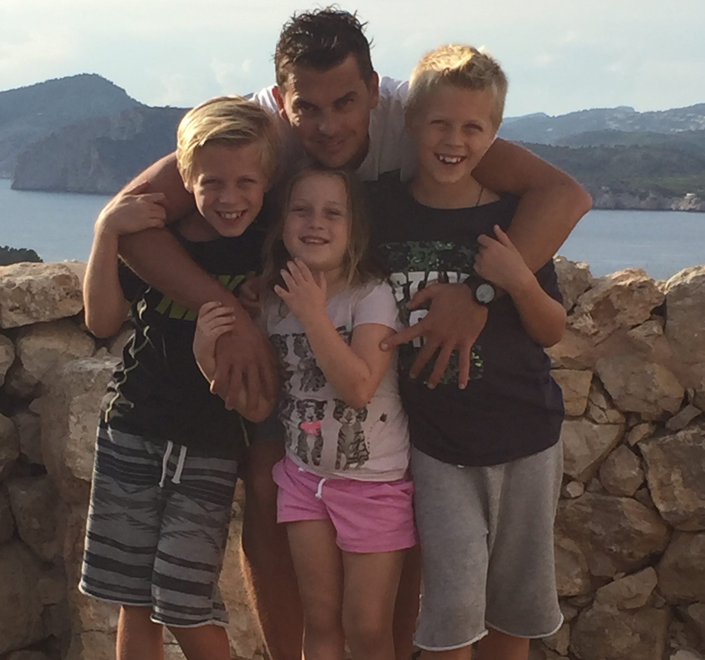 Mallorca dad's court battle after partner runs off with daughter to ...