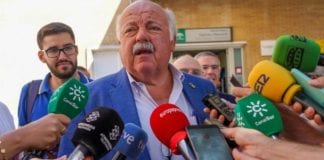 Andalucia health minister urges people in Spain to stay positive saying ‘fourth wave of Covid-19 should be last’