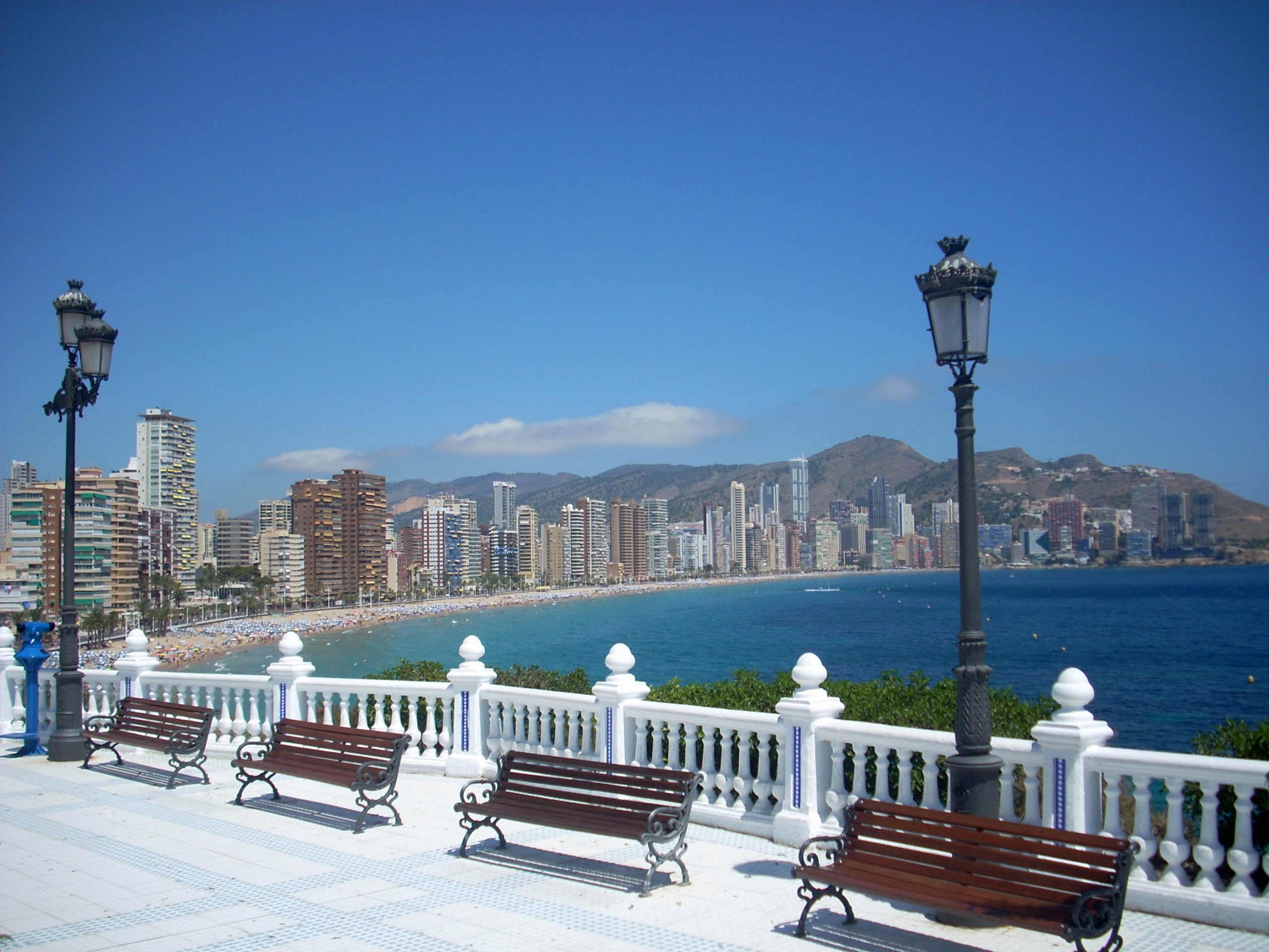 Mayor Denies Fake English News Reports That Benidorm Beaches Will Open