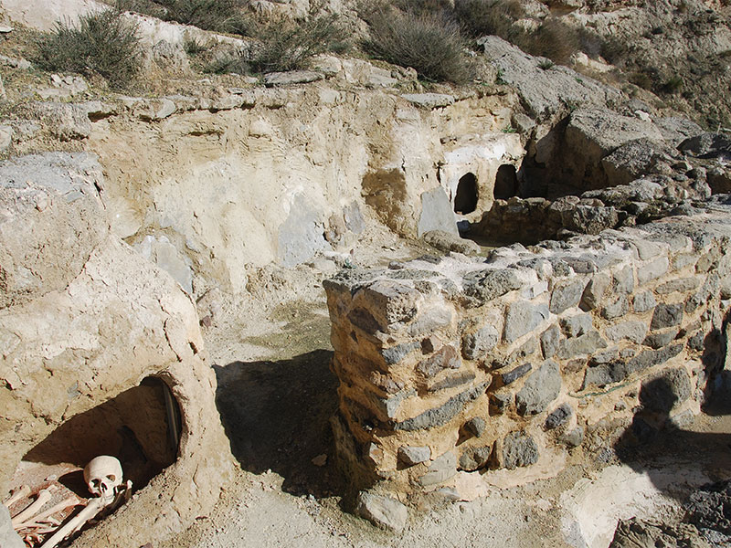 Castellonalto Cyst Burial