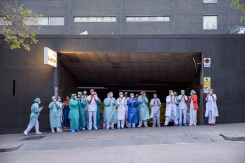 Medical Staff Applauding At Hospital Sant Pau  5