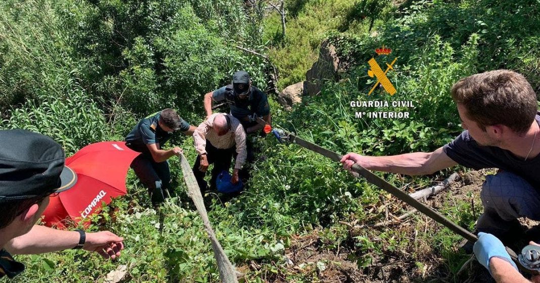 Spain's Guardia Civil rescue 83yearold man who fell into ravine in