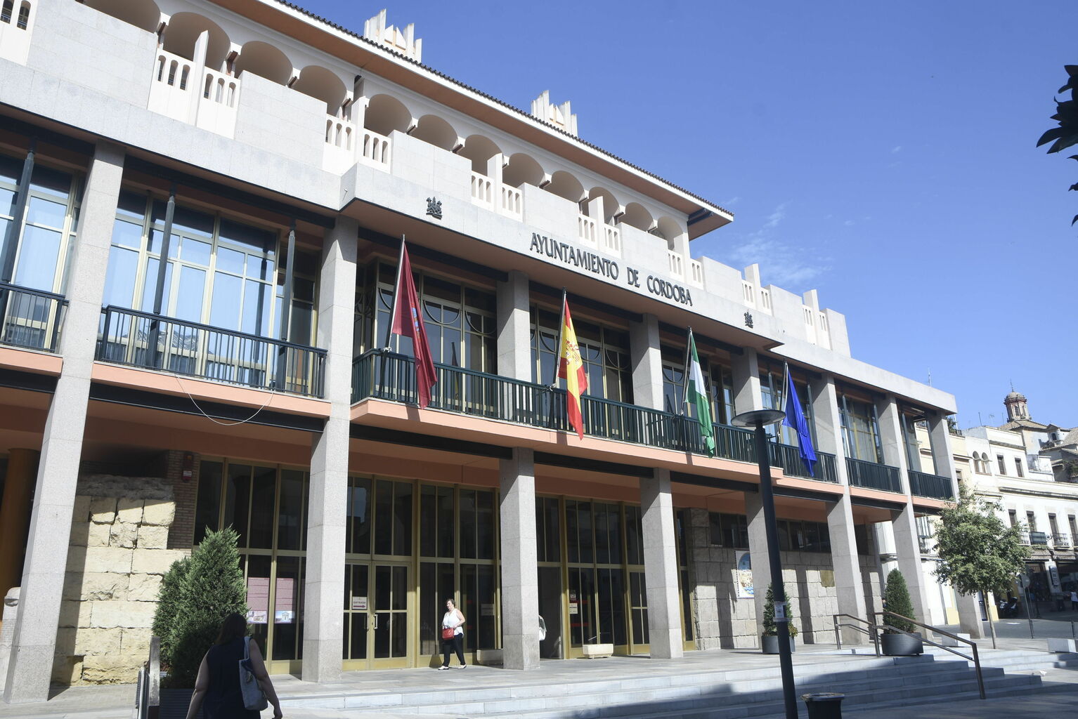 Town hall in Spain's Andalucia conned out of €400,000 in online scam ...