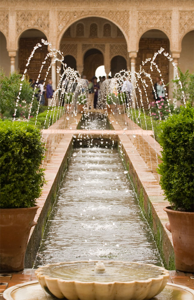 Alhambra_generalife_fountains Wiki Media Commons