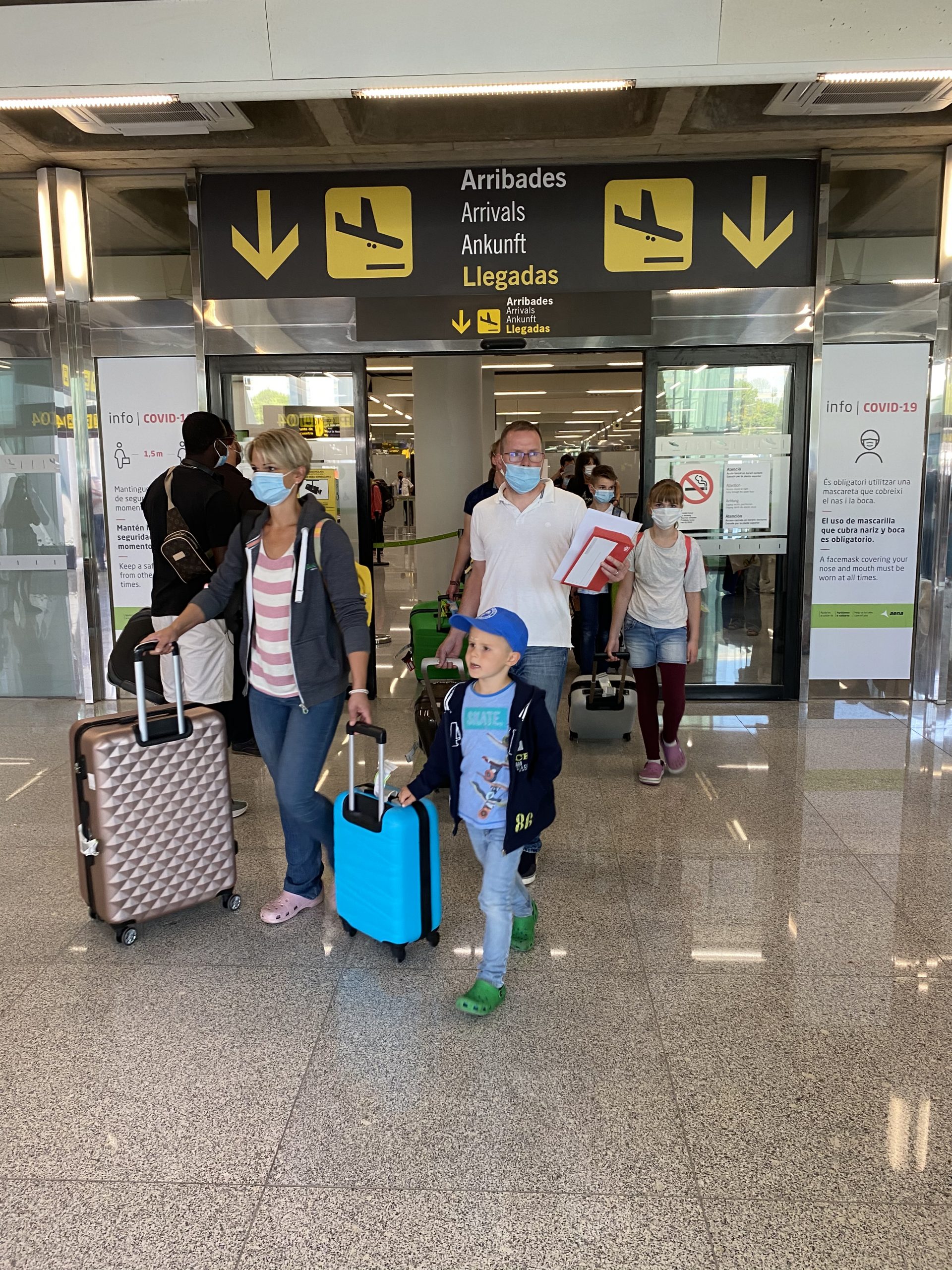 Terenia Airport Arrivals