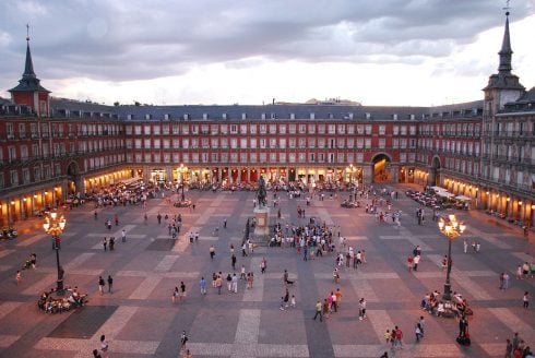 1280px Plaza_mayor_de_madrid_06