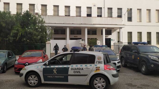 Varios Guardias Civiles Juzgados Algeciras_1501960093_125719939_667x375