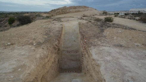 Fantastic Find Of Old Phoenician Moat Gets Archaeologists Excited On Spain S Costa Blanca