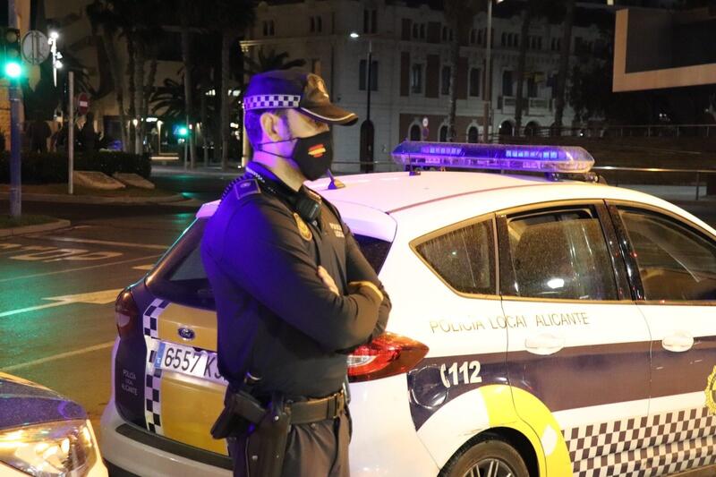 Police Raid Covid 19 Rule Breaking Parties In Spain S Costa Blanca