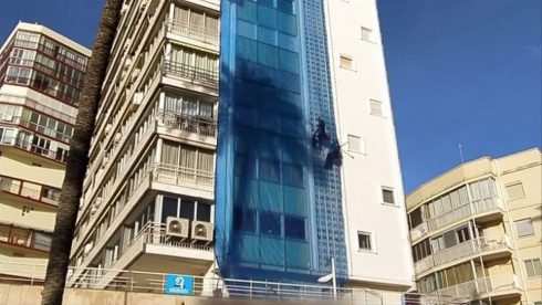 Benidorm Skyscraper Worker Has Safety Rope Cut By Angry Resident On Spain S Costa Blanca